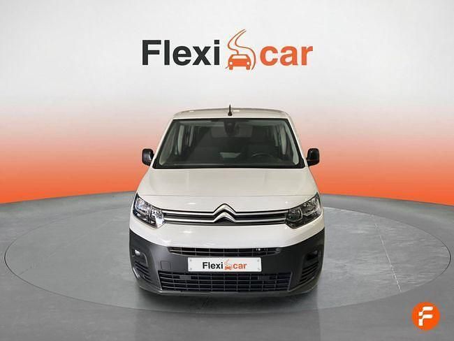 Usado Citroën Berlingo Feel 102 CV (75 kW) 2023 Blanco Monovolumen