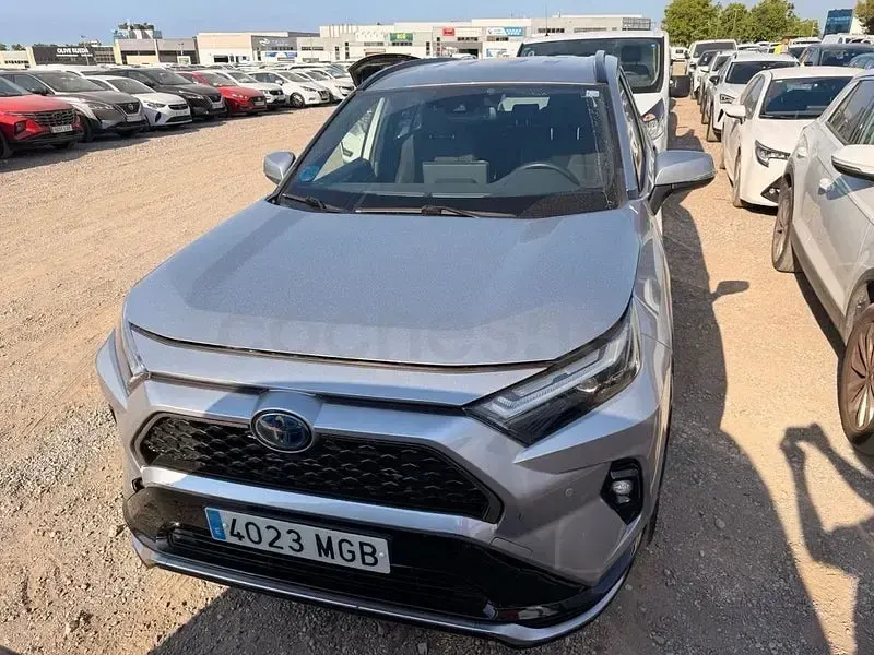 Usado Toyota RAV4 Hybrid Advance 306 CV (225 kW) 2023 Gris SUV
