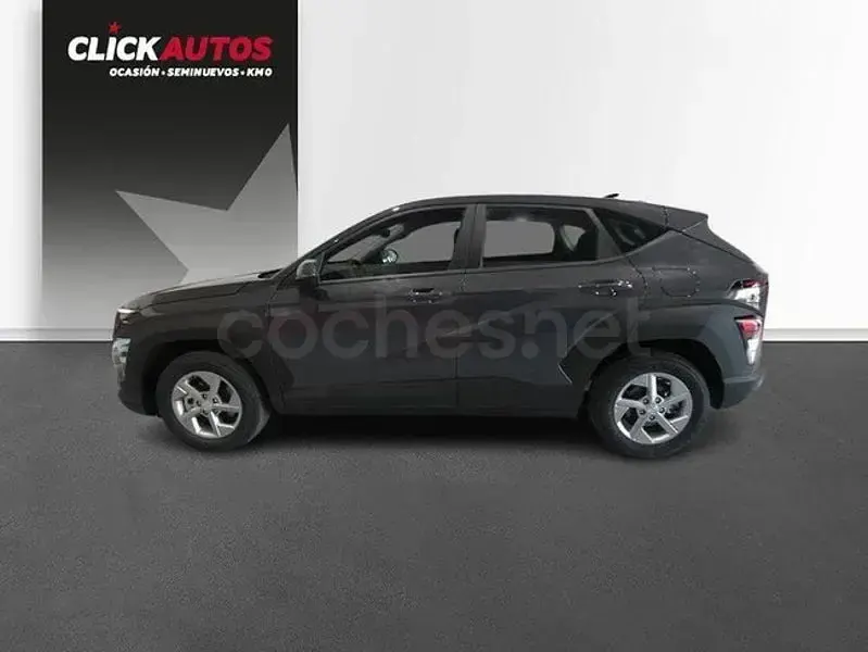 Usado Hyundai Kona 141 CV (103 kW) 2024 Gris / plata SUV