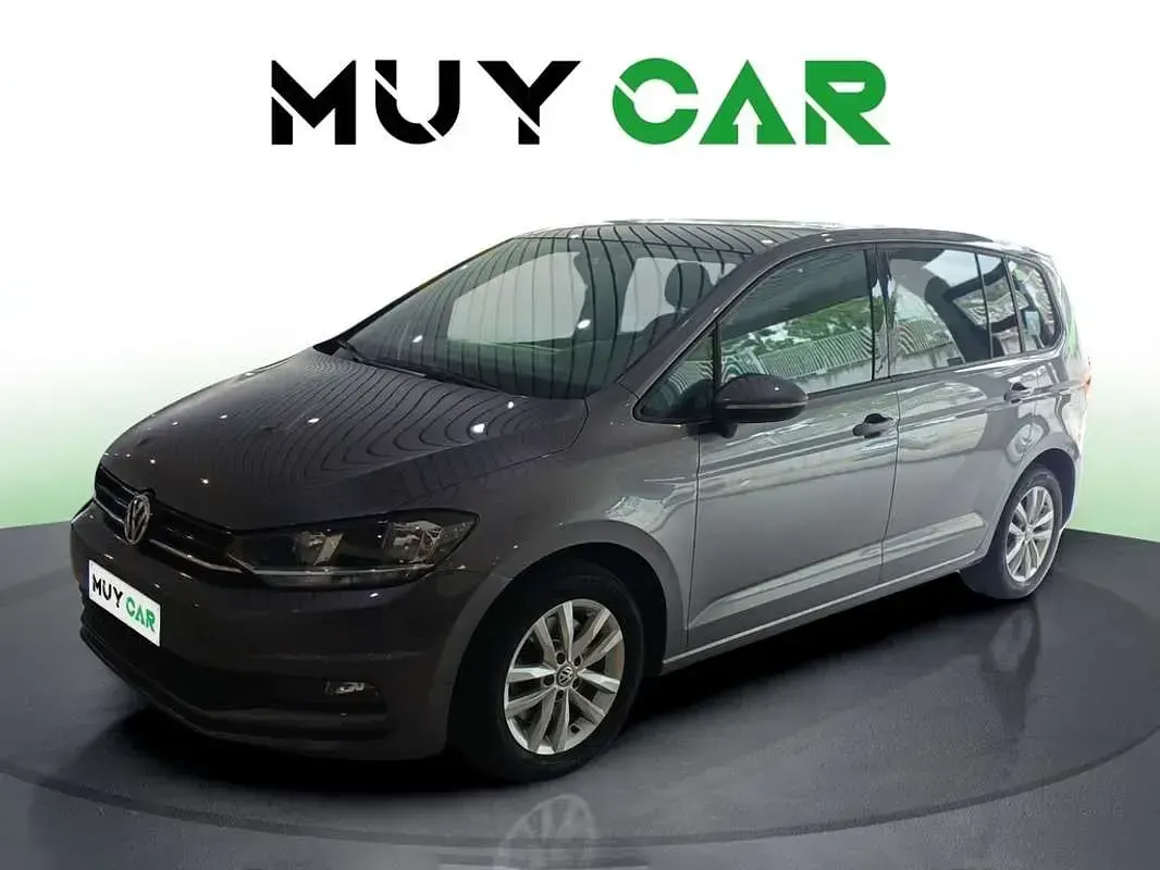 Usado VW Touran Edition 110 CV (80 kW) 2018 Gris Monovolumen