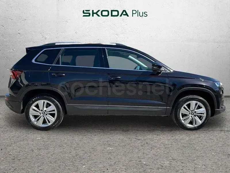 Usado Skoda Karoq Selection 116 CV (85 kW) 2025 Negro SUV