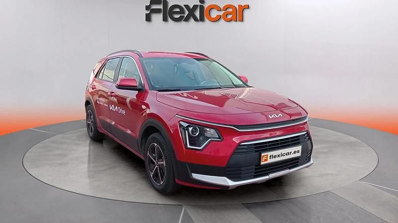 Usado Kia Niro 141 CV (103 kW) 2024 Rojo SUV