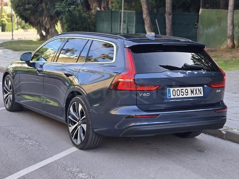 Uusi Volvo V60 Core 197 HP (144 kW) 2025 Harmaa Farmari