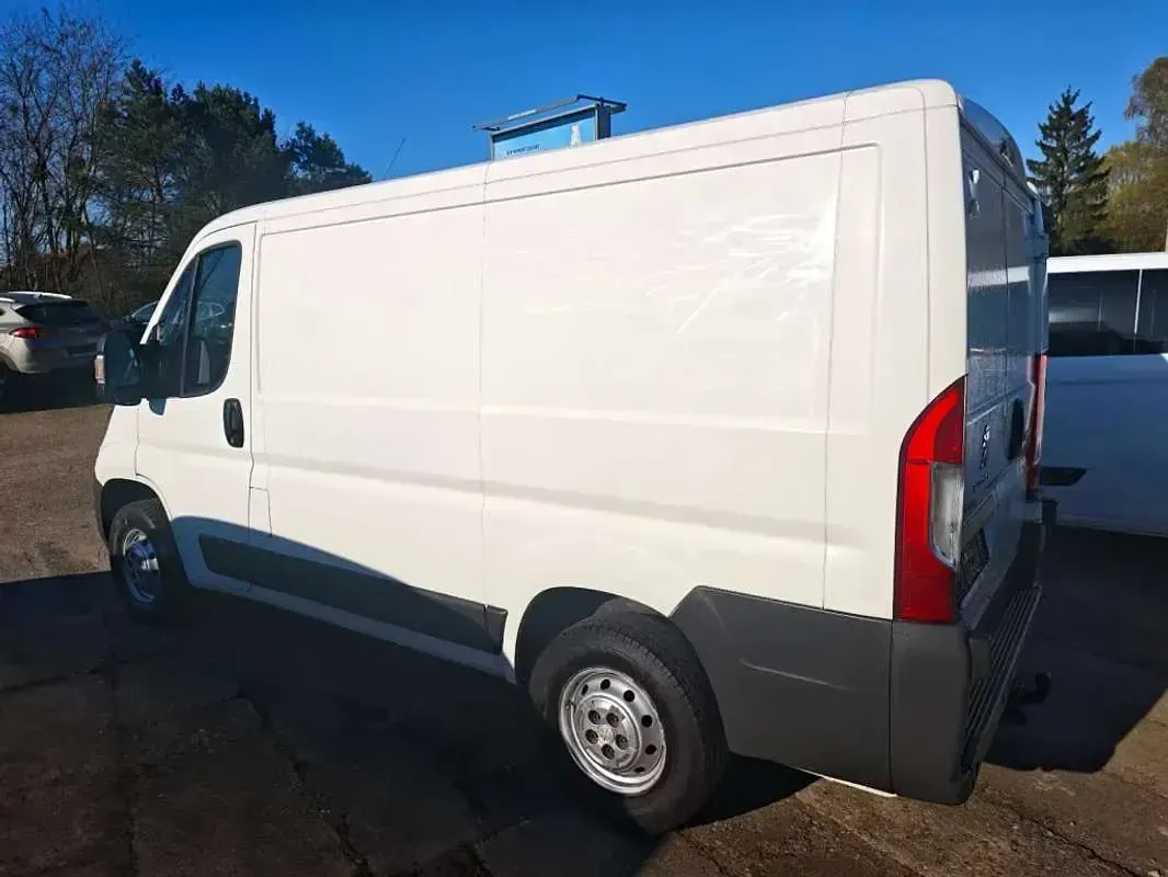 Usado Peugeot Boxer 131 CV (96 kW) 2016 Blanco Van