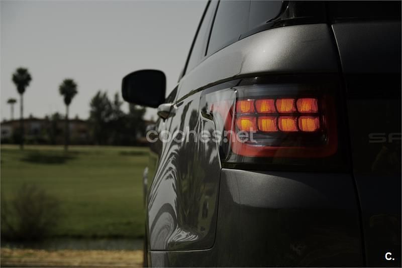 Usado Land Rover Range Rover Sport HSE 258 CV (189 kW) 2018 Gris / plata SUV