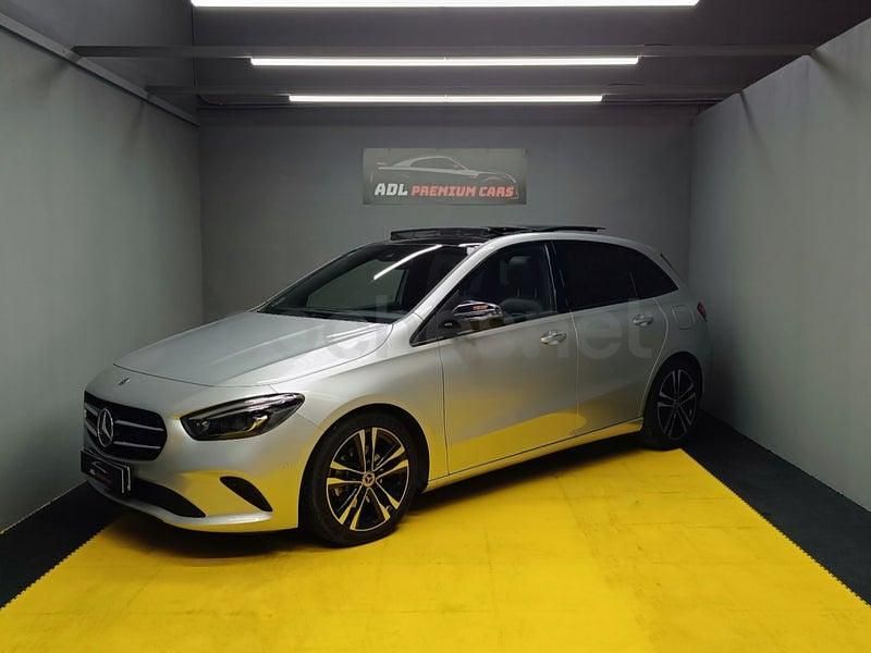 Usado Mercedes B200 150 CV (110 kW) 2019 Gris / plata Monovolumen