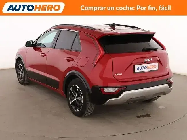 Usado Kia Niro 141 CV (103 kW) 2022 Rojo SUV