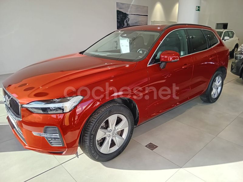Rojo Usado 2023 Volvo XC60 Core SUV | 42.800 € (Precio justo) - Imagen 1/4