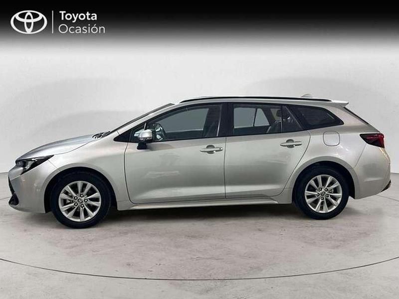 Usado Toyota Corolla Active 140 CV (102 kW) 2025 Gris Familiar