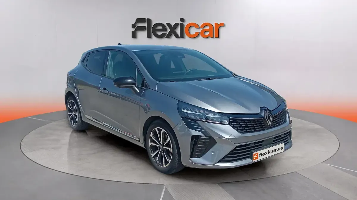 Usado Renault Clio V Techno 90 CV (66 kW) 2024 Gris Berlina