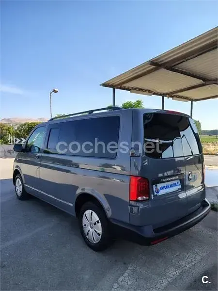 Usado VW Caravelle 150 CV (110 kW) 2021 Gris / plata Van