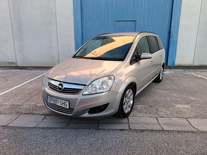 Usado Opel Zafira Cosmo 120 CV (88 kW) 2008 Beige Monovolumen