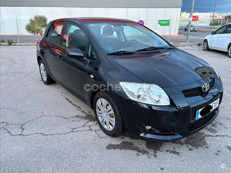 Negro Usado 2007 Toyota Auris Berlina | 4900 € (Buen precio) - Imagen 1/4