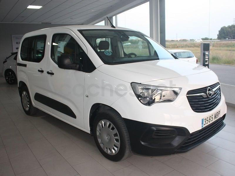 Usado Opel Combo Life Edition 102 CV (75 kW) 2022 Blanco Monovolumen