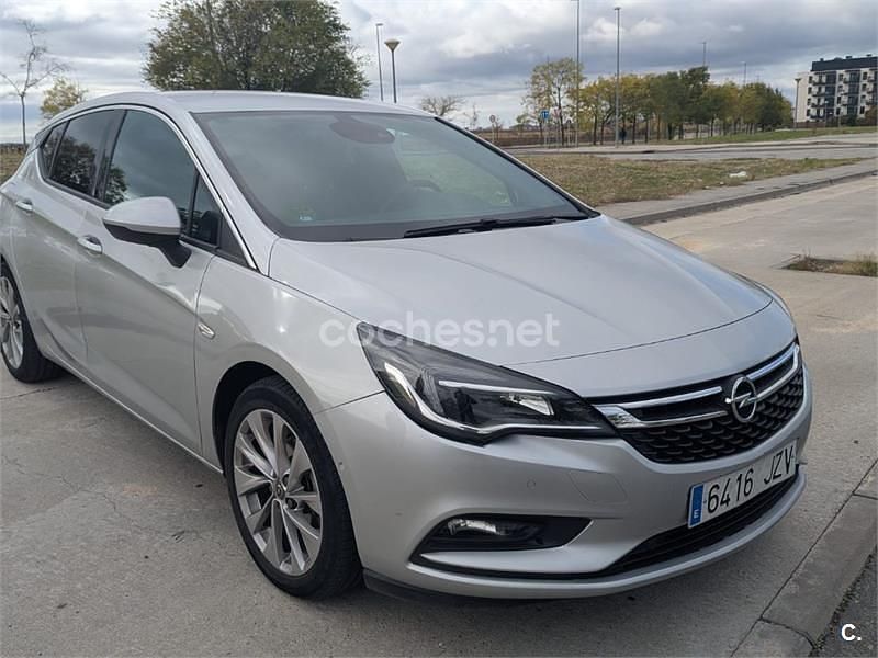 Gris / plata Usado 2017 Opel Astra Excellence Berlina | 12.900 € (Caro) - Imagen 1/4