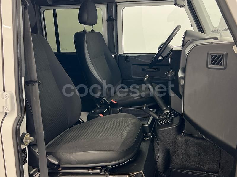 Usado Land Rover Defender 122 CV (89 kW) 2016 Blanco Familiar