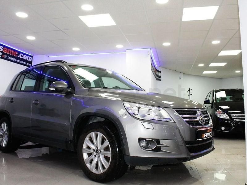 Usado VW Tiguan 140 CV (102 kW) 2009 Gris / plata SUV