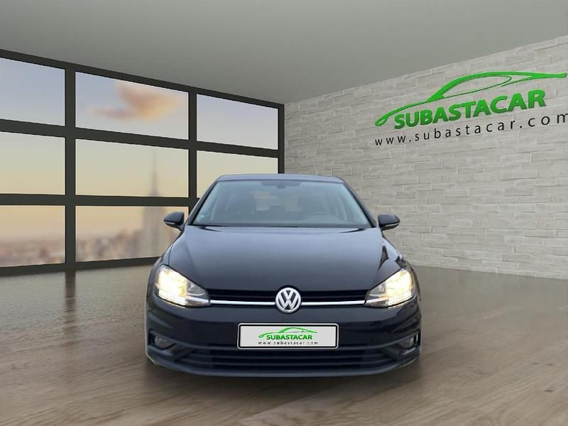 Usado VW Golf VII 116 CV (85 kW) 2019 Negro Utilitario