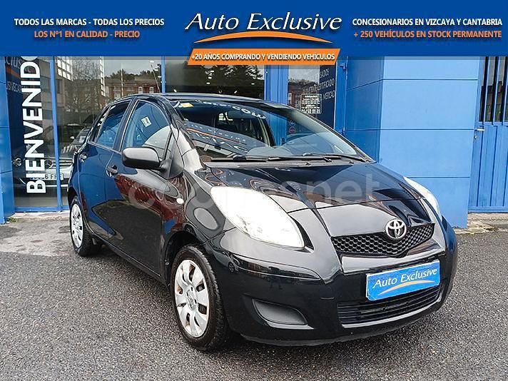 Negro Usado 2009 Toyota Yaris Active Berlina | 6790 € (Un poco caro) - Imagen 1/4