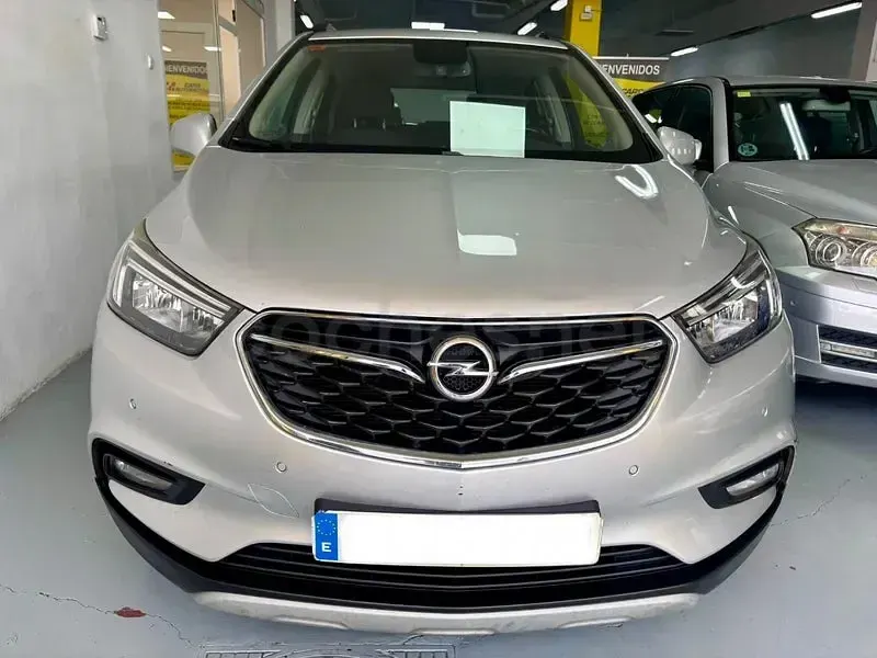 Usado Opel Mokka X Selective 136 CV (100 kW) 2017 Gris / plata SUV