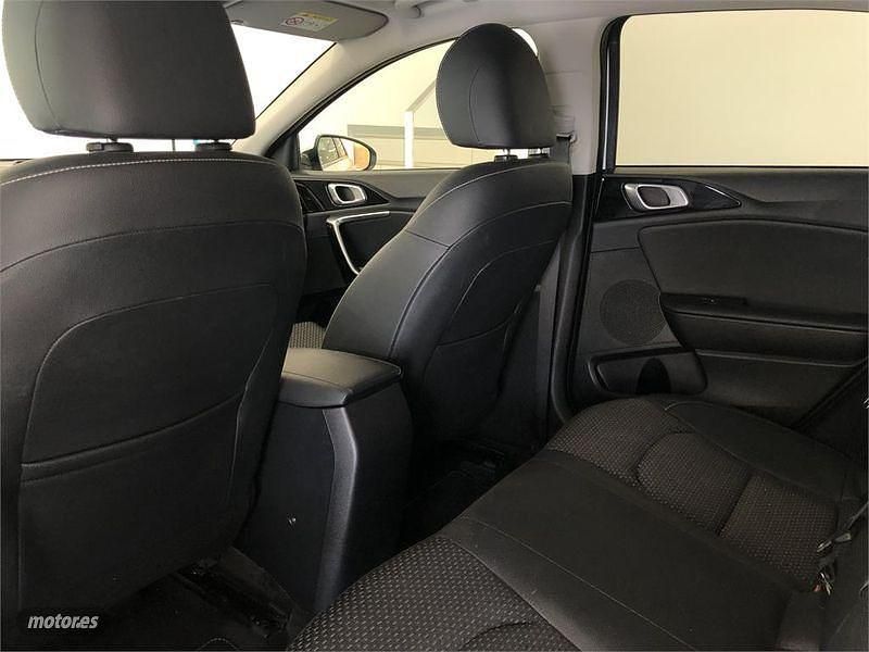 Usado Kia Ceed 160 CV (117 kW) 2022 Blanco Utilitario
