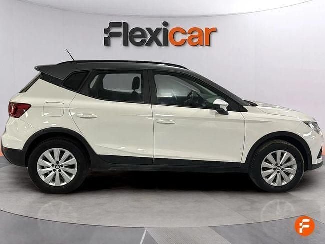 Usado Seat Arona Ecomotive 95 CV (69 kW) 2017 Blanco SUV