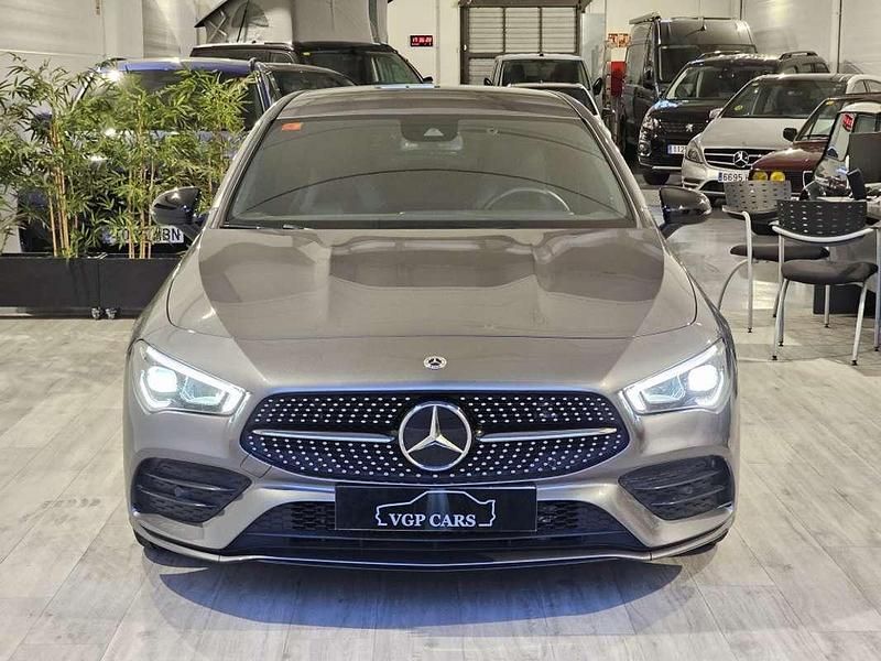 Usado Mercedes CLA180 Shooting Brake 136 CV (100 kW) 2021 Gris Familiar