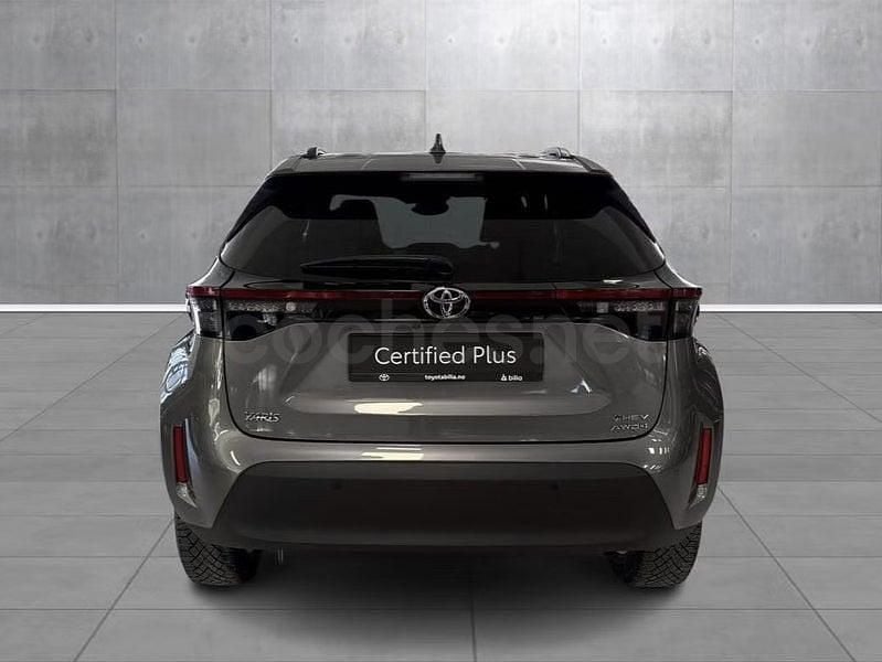Usado Toyota Yaris Cross Active 116 CV (85 kW) 2024 Verde SUV
