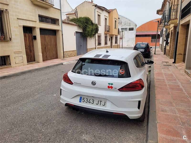 Usado VW Scirocco R-line 125 CV (91 kW) 2016 Blanco Coupe