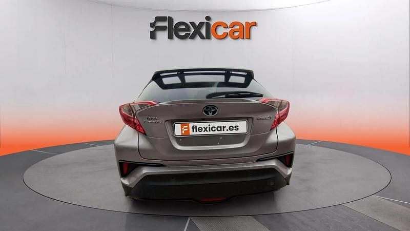 Usado Toyota C-HR Advance 122 CV (89 kW) 2019 Gris SUV