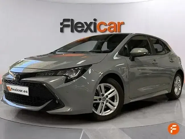 Usado Toyota Corolla Business Edition 122 CV (89 kW) 2022 Gris Familiar