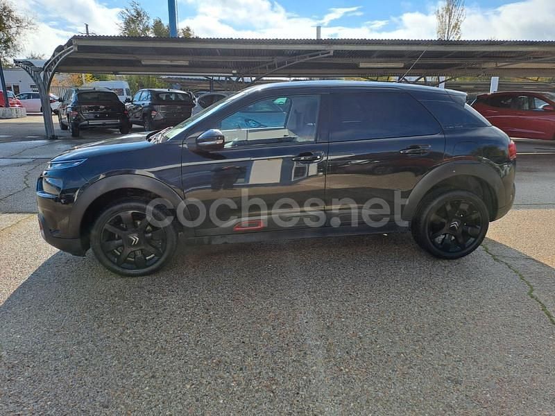 Usado Citroën C4 Cactus Shine 102 CV (75 kW) 2020 Negro Utilitario