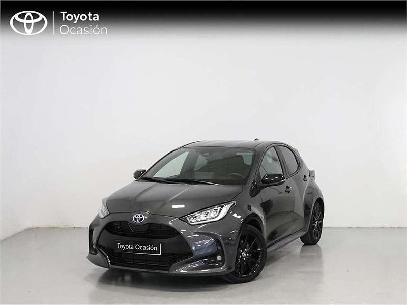 Gris Usado 2023 Toyota Yaris Hybrid Style Monovolumen | 19.500 € (Super precio) - Imagen 1/4