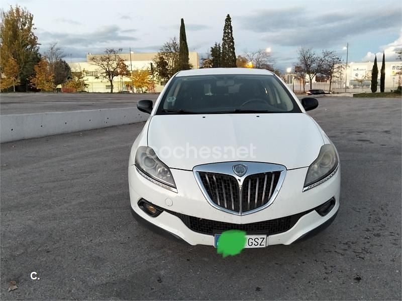 Blanco Usado 2009 Lancia Delta Utilitario | 3500 € (Un poco caro) - Imagen 1/4