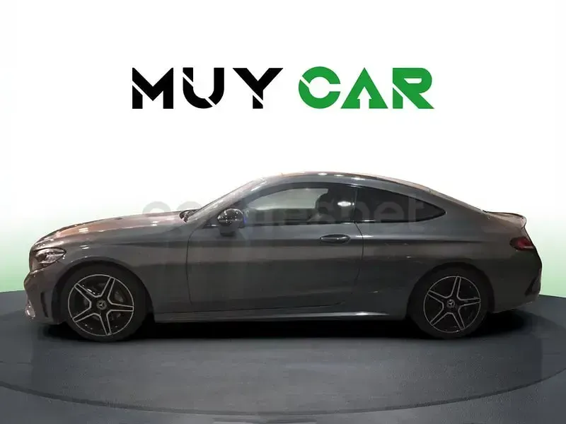 Usado Mercedes C220 194 CV (142 kW) 2021 Gris / plata Coupe