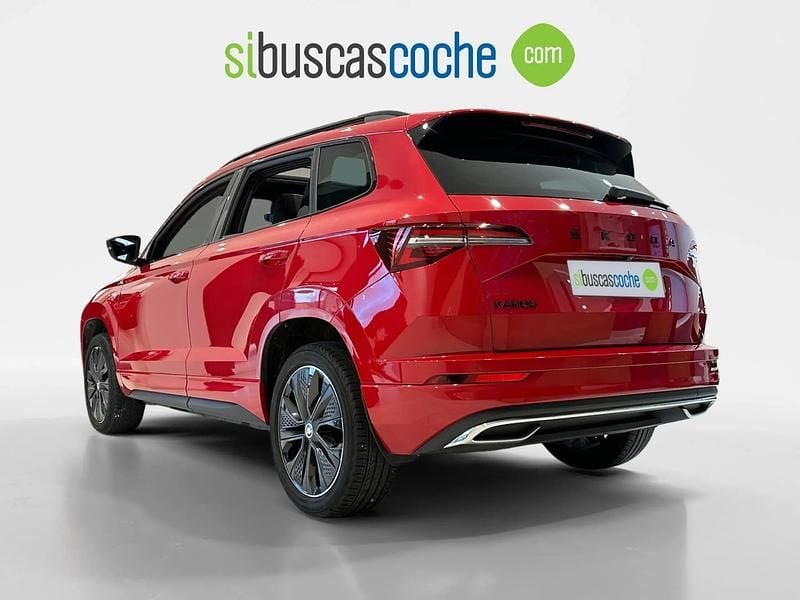 Usado Skoda Karoq SportLine 150 CV (110 kW) 2022 Rojo SUV