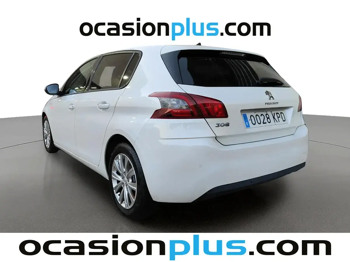 Usado Peugeot 308 Style 130 CV (95 kW) 2018 Blanco Berlina