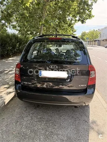 Usado Kia Carens 140 CV (102 kW) 2007 Negro Monovolumen