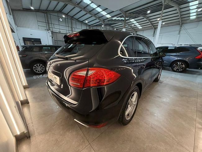 Usado Porsche Cayenne Platinum Edition 405 CV (297 kW) 2011 Negro SUV