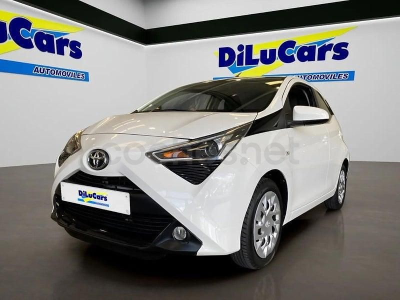 Occasion Toyota Aygo X-play 72 PK (52 kW) 2019 Wit Hatchback