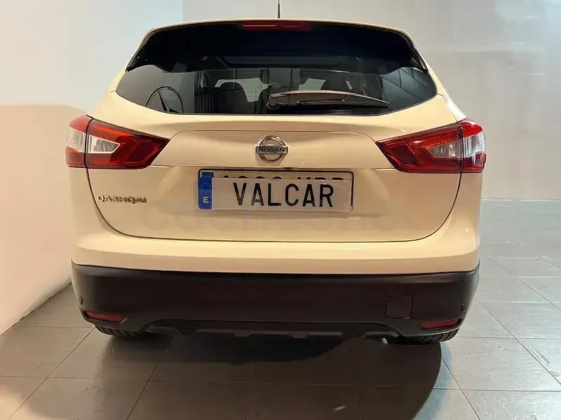 Usado Nissan Qashqai N-Connecta 130 CV (95 kW) 2017 Blanco SUV