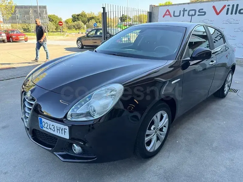 Usado Alfa Romeo Giulietta Distinctive 105 CV (77 kW) 2014 Negro Utilitario