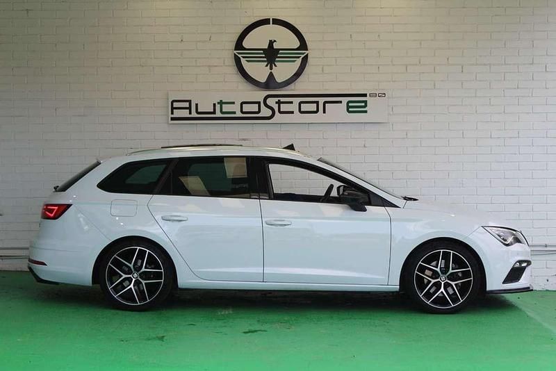 Usado Seat Leon ST FR 189 CV (139 kW) 2019 Blanco Familiar
