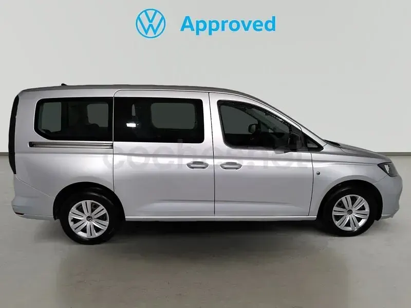 Usado VW Caddy Maxi 122 CV (89 kW) 2025 Gris / plata Monovolumen
