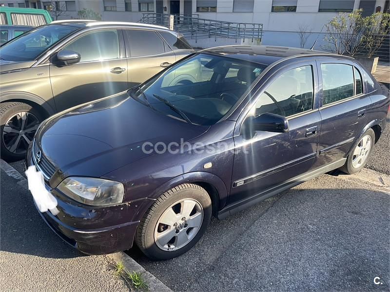 Usado Opel Astra Edition 100 CV (73 kW) 2003 Azul Berlina