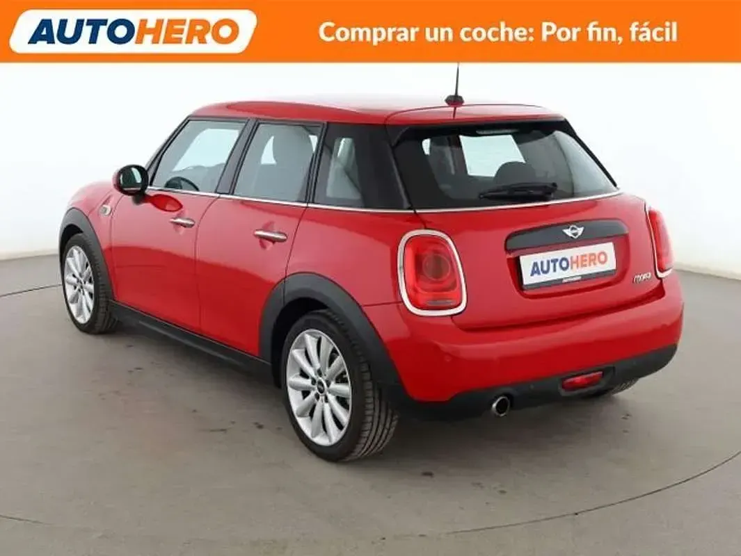 Usado Mini Cooper 135 CV (99 kW) 2017 Rojo Utilitario