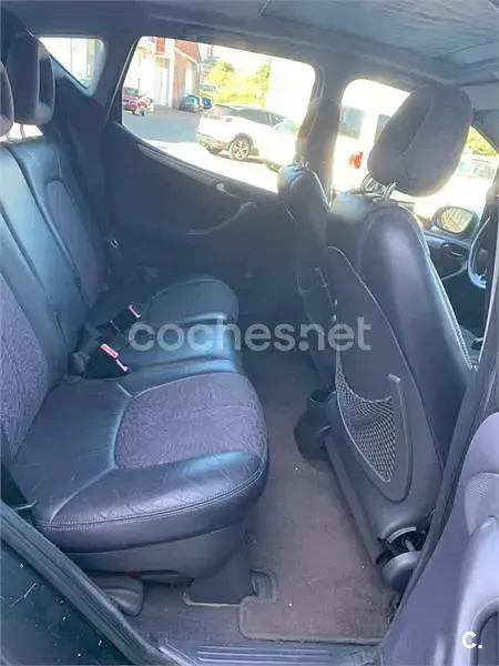 Usado Mercedes A170 Classic 90 CV (66 kW) 2001 Negro Monovolumen