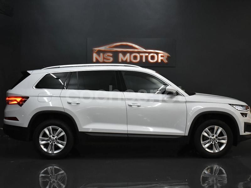 Usado Skoda Kodiaq Ambition 150 CV (110 kW) 2022 Blanco SUV