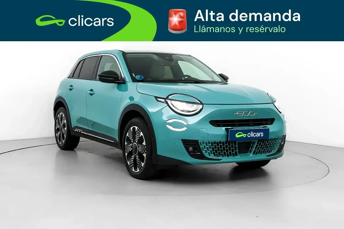 Usado Fiat 600 La Prima 101 CV (74 kW) 2025 Azul SUV