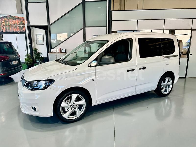 Usado VW Caddy 102 CV (75 kW) 2021 Blanco Monovolumen